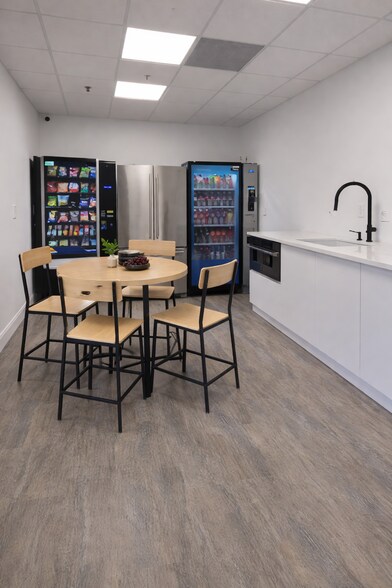 More Photos Of 11820 Miramar Pky, Miramar Medical For Lease