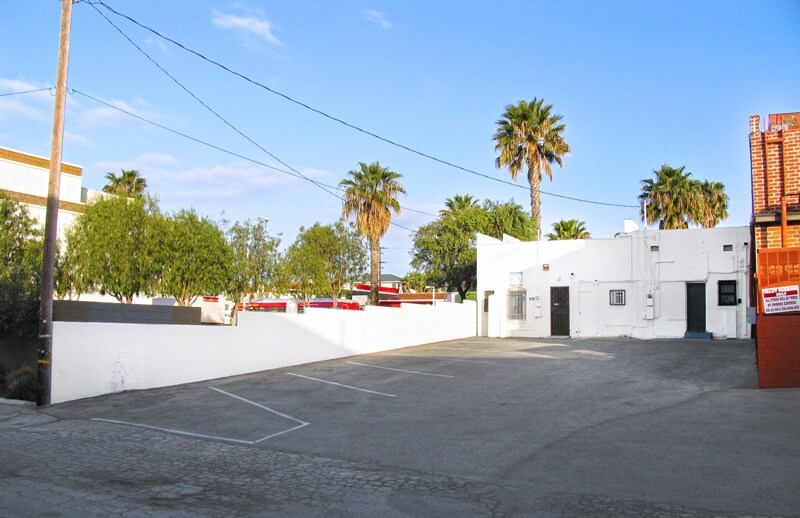 More Photos Of 2624-2636 Wilshire Blvd, Santa Monica Freestanding For Lease