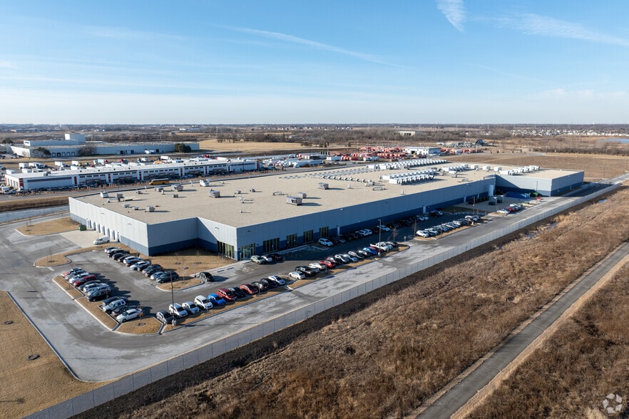 More Photos Of 5500 Adams St, Matteson Distribution For Lease