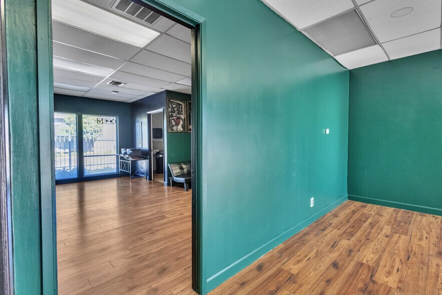 More Photos Of 2027 Grand Canal Blvd, Stockton Office For Sale