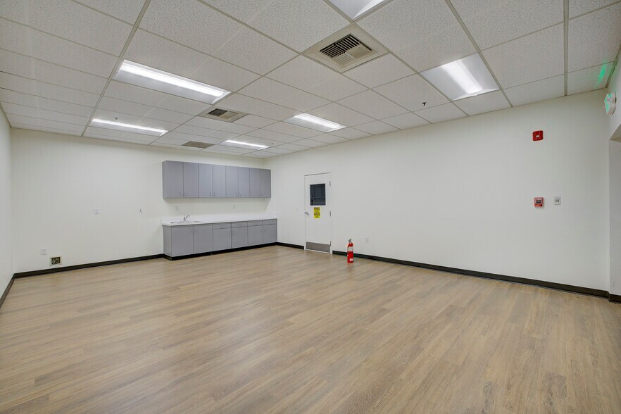 More Photos Of 2518 Boeing Way, Stockton Warehouse For Lease