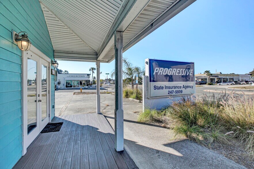 More Photos Of 803 3rd St N, Jacksonville Beach Storefront Retail Residential For Sale