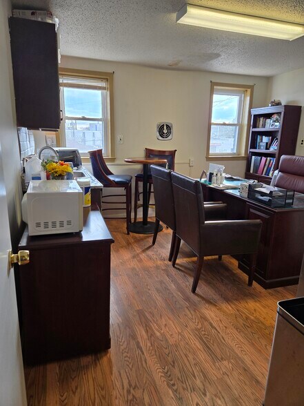 More Photos Of 3739 Wilkens Ave, Baltimore Medical For Lease
