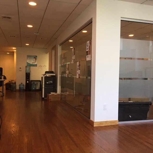 More Photos Of 22 Hudson Pl, Hoboken Loft Creative Space For Lease