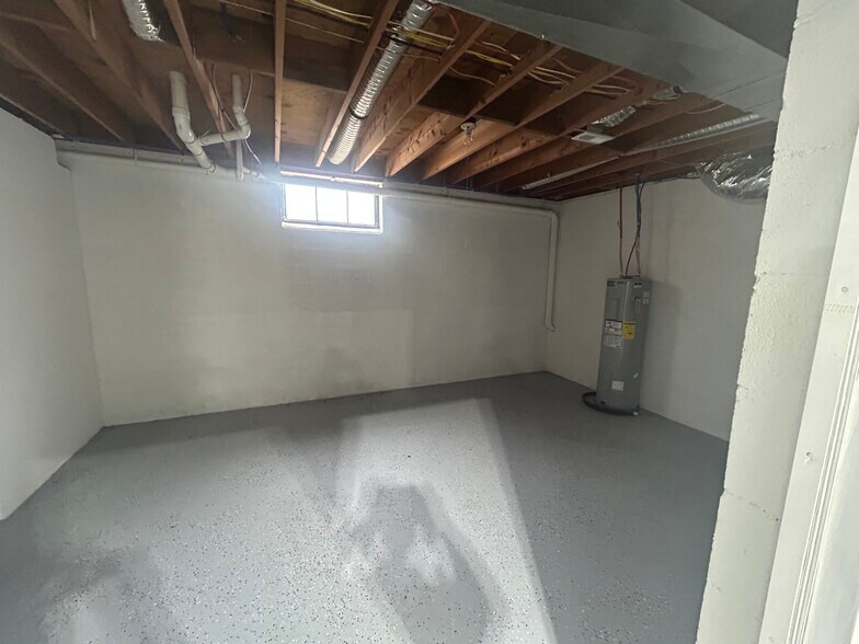 More Photos Of 27131 Hubbards Rd, Remington Industrial For Lease