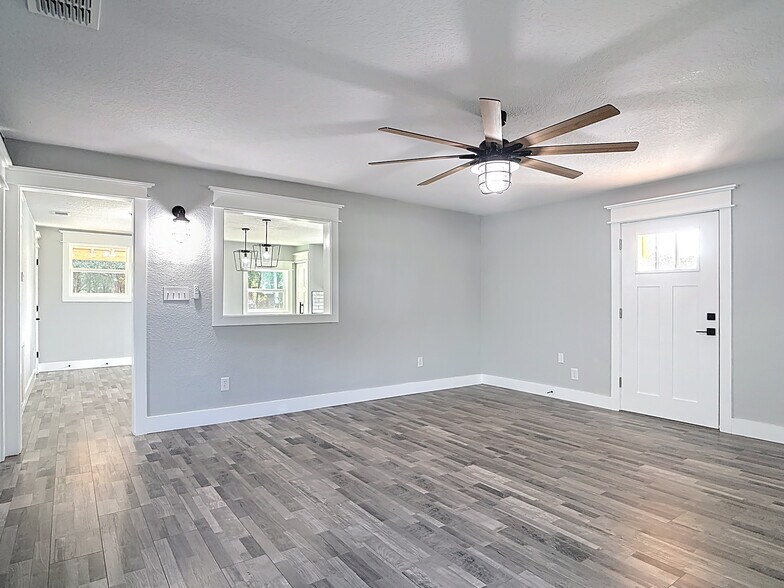 More Photos Of 379 N State Road 415, Osteen Office For Lease