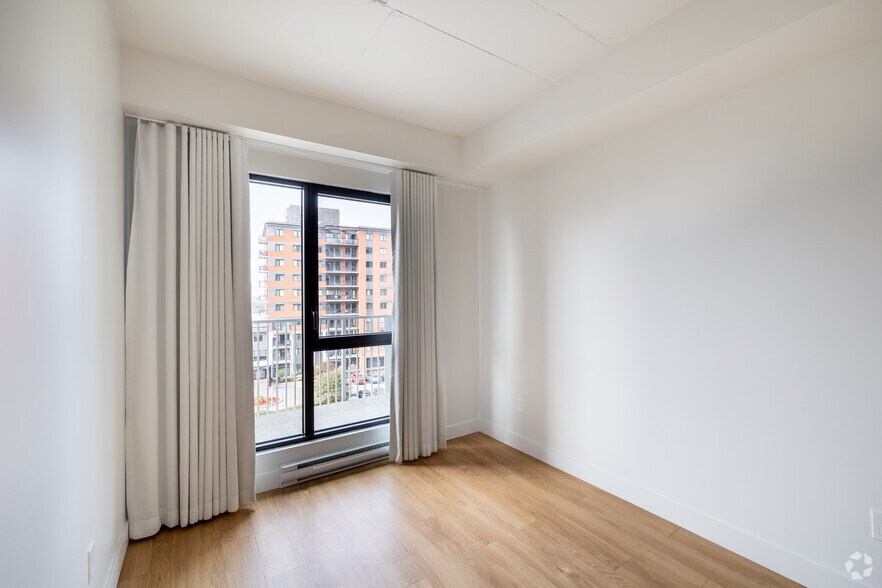 More Photos Of 8405 Pl Saint-Charles, Brossard Apartments For Lease