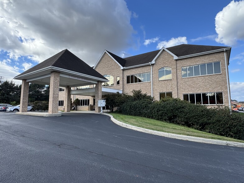 More Photos Of 90 Good Dr, Lancaster Medical For Lease