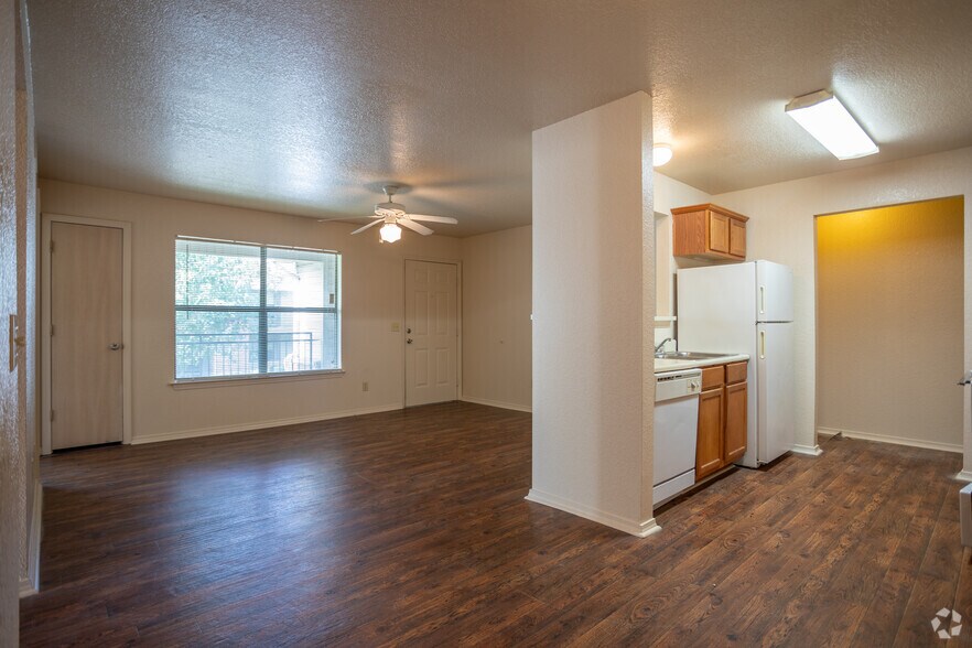 More Photos Of 1636 Raymond Rd, Jackson Apartments For Sale
