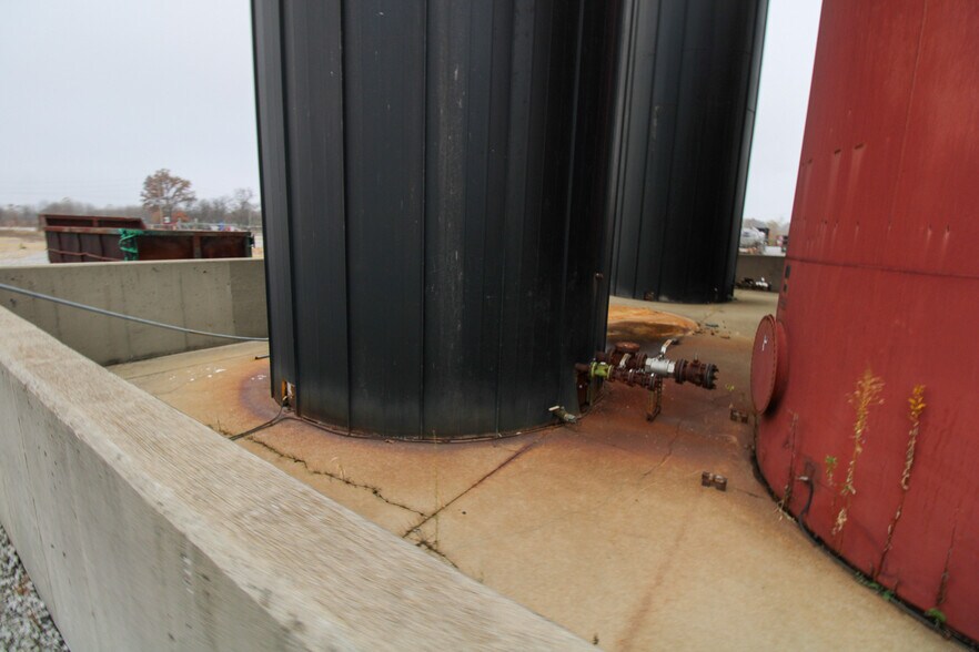 More Photos Of 7350 IL-111, South Roxana Specialty For Sale