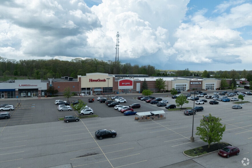 More Photos Of 7235-7735 Market Place Dr, Bainbridge Village Unknown For Lease