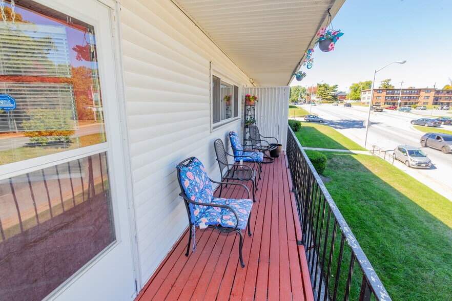 More Photos Of 1213 E Northern Pky, Baltimore Apartments For Sale