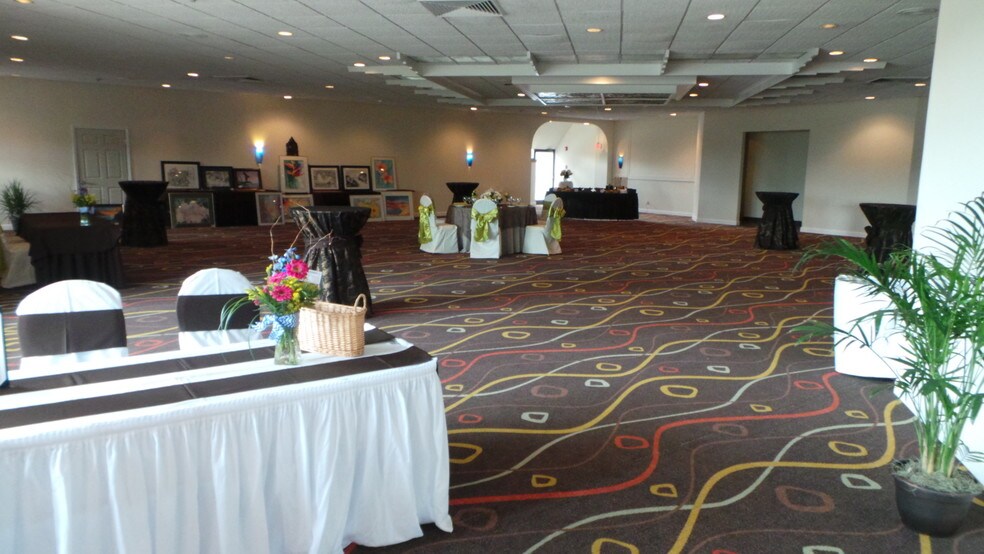 More Photos Of 6525 Us Highway 27 N, Sebring Hotel For Sale