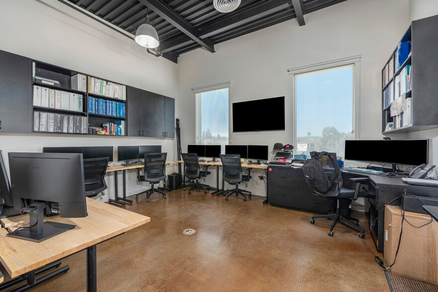 More Photos Of 1108 Sartori Ave, Torrance Office Residential For Sale