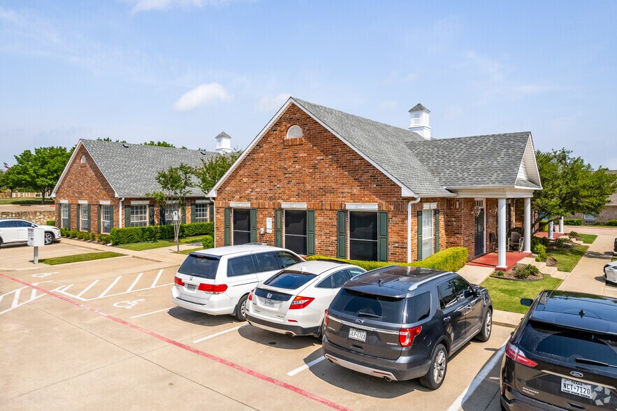 More Photos Of 6021 Morriss Rd, Flower Mound Unknown For Lease