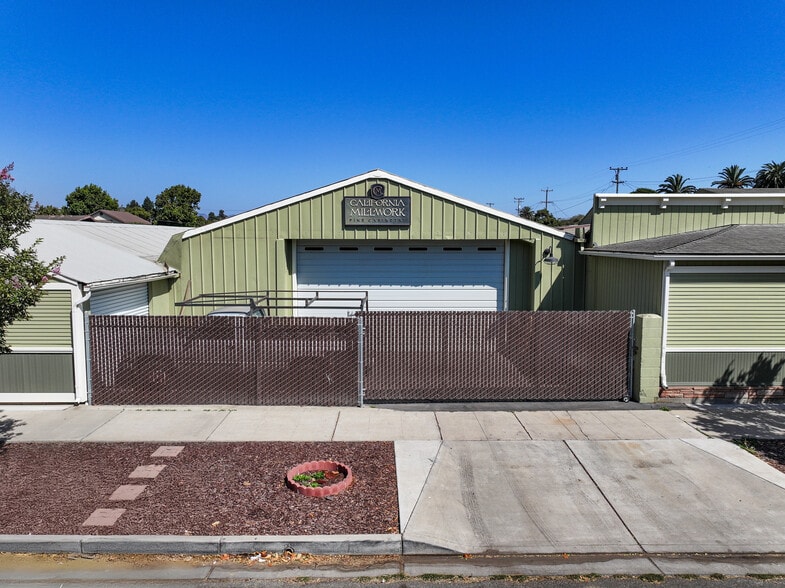 More Photos Of 224 N Smith St, Santa Maria Industrial For Sale