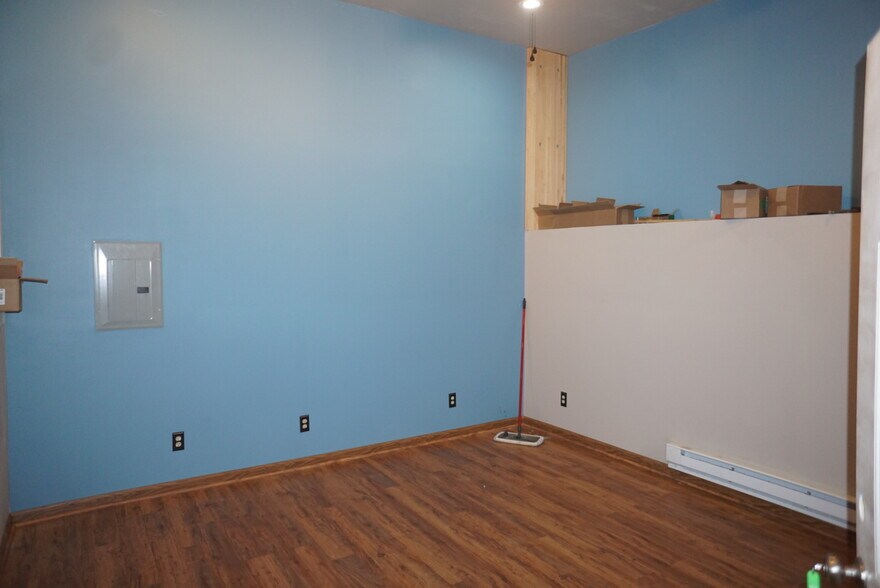 More Photos Of 540-534 Pawling Ave, Troy Freestanding For Lease