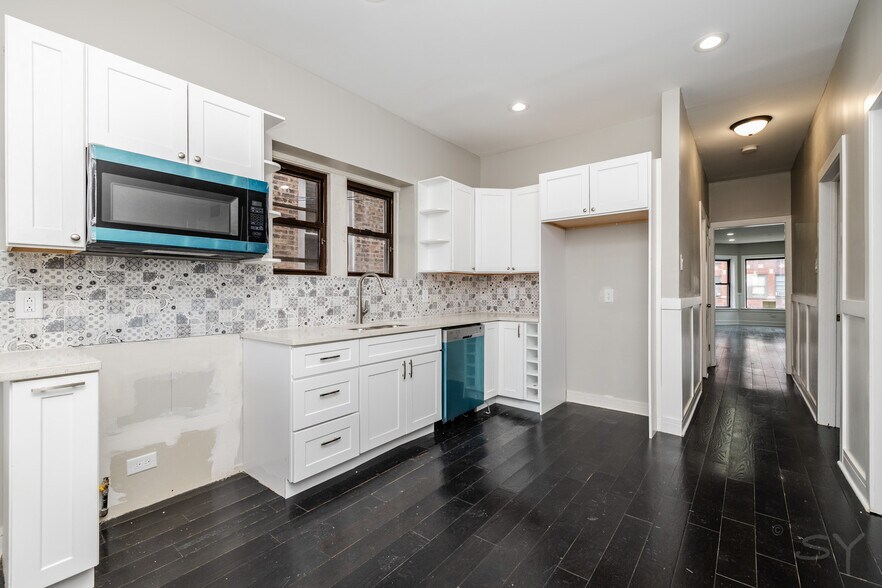 More Photos Of 3651 W Grenshaw St, Chicago Multifamily For Sale