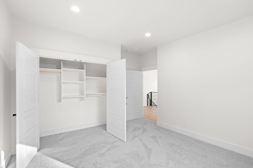 More Photos Of 1801 SE Brookwood Ave, Hillsboro Specialty For Sale