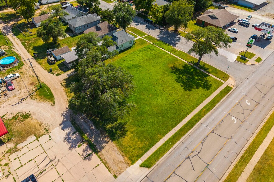 More Photos Of 0000 4th East Avenue East, Hutchinson Land For Sale