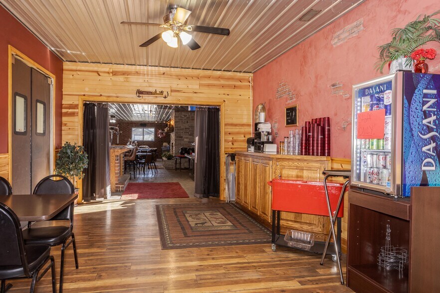 More Photos Of 119 N Lincoln St, Ransom Bar For Sale