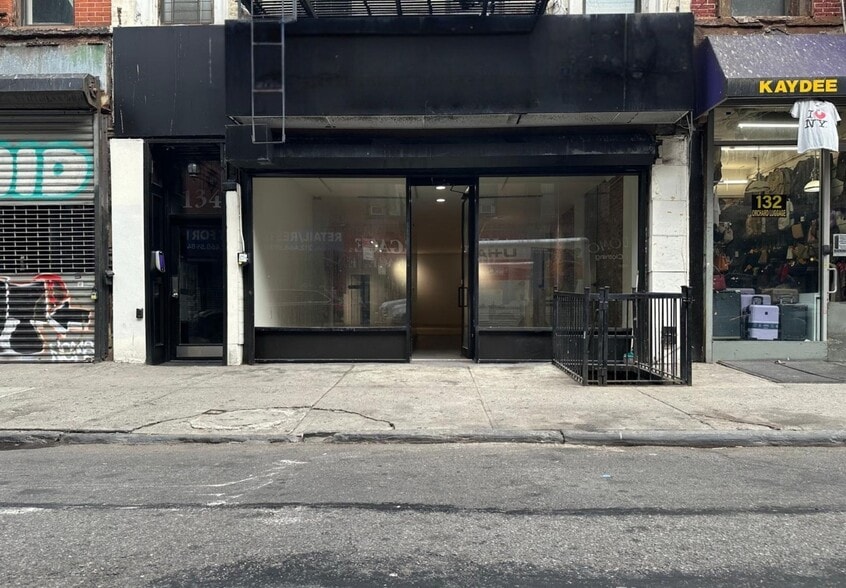 Primary Photo Of 134 Orchard St, New York Apartments For Lease
