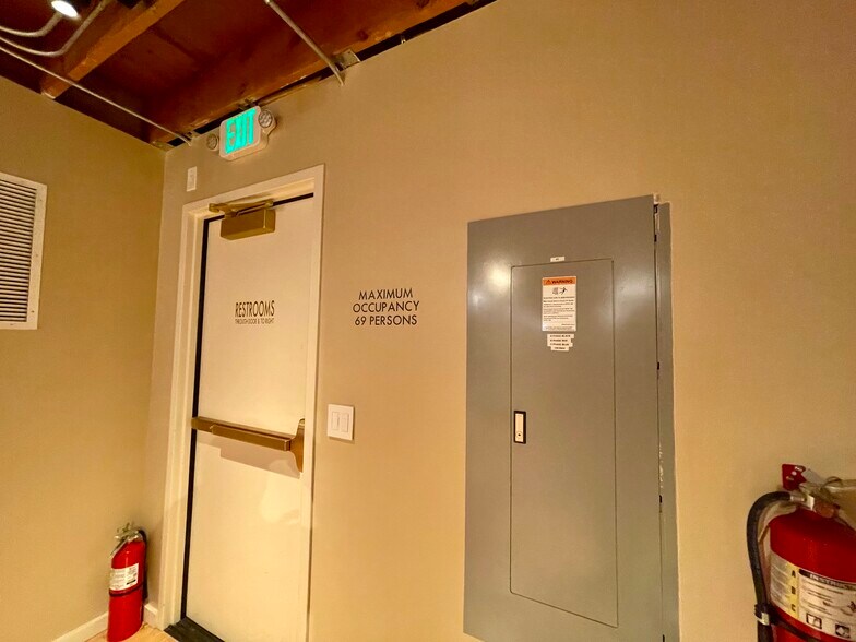 More Photos Of 2246 Larimer St, Denver Storefront For Lease