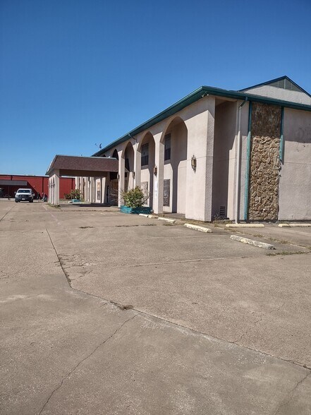 More Photos Of 1216 Interstate Highway 30, Greenville Hotel For Sale