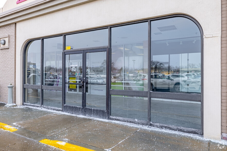 More Photos Of 23001-23303 Michigan Ave, Dearborn Unknown For Lease