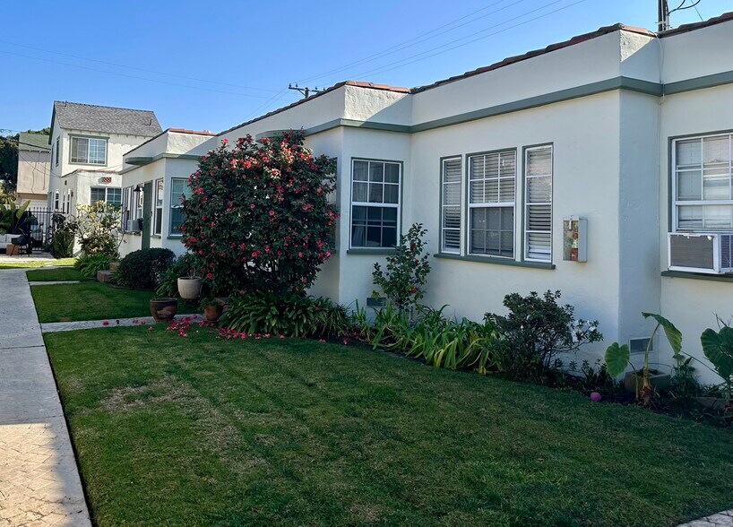 Primary Photo Of 2517 20th St, Santa Monica Apartments For Sale