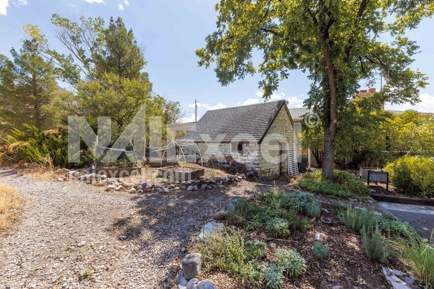 More Photos Of 2862 Santa Clara Dr, Santa Clara Restaurant For Sale