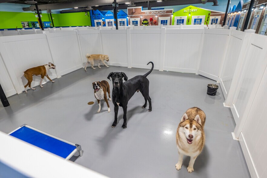 More Photos Of 5149 Powerline Rd, Fort Lauderdale Storefront For Sale