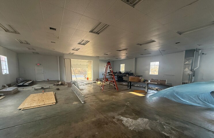 More Photos Of 1944 W Dorothy Ln, Dayton Warehouse For Lease