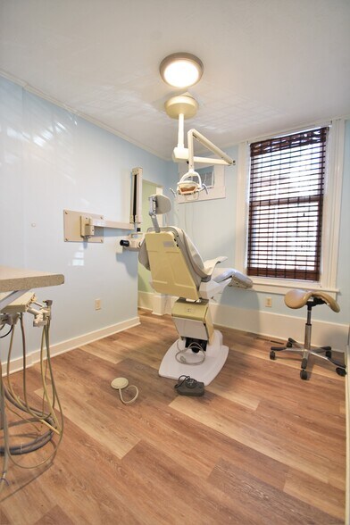 More Photos Of 281 Main St, Greenville Office For Sale