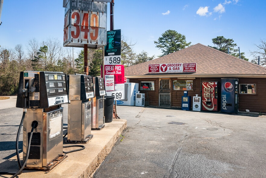 More Photos Of 10842 Highway 5 S, Mountain Home Convenience Store For Sale