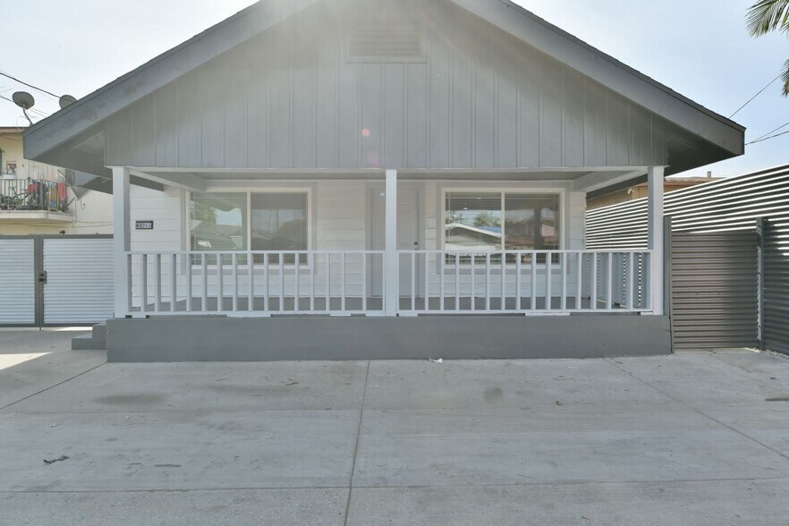 More Photos Of 6221 Corona Ave, Bell Apartments For Sale