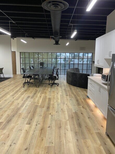 More Photos Of 3505 Cadillac Ave, Costa Mesa Office For Lease