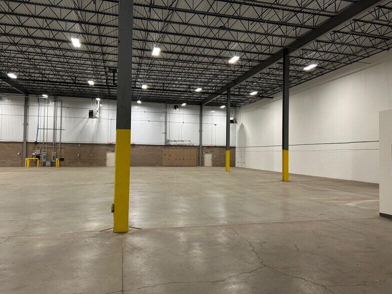 More Photos Of 30B Post Rd, Colonie Warehouse For Lease