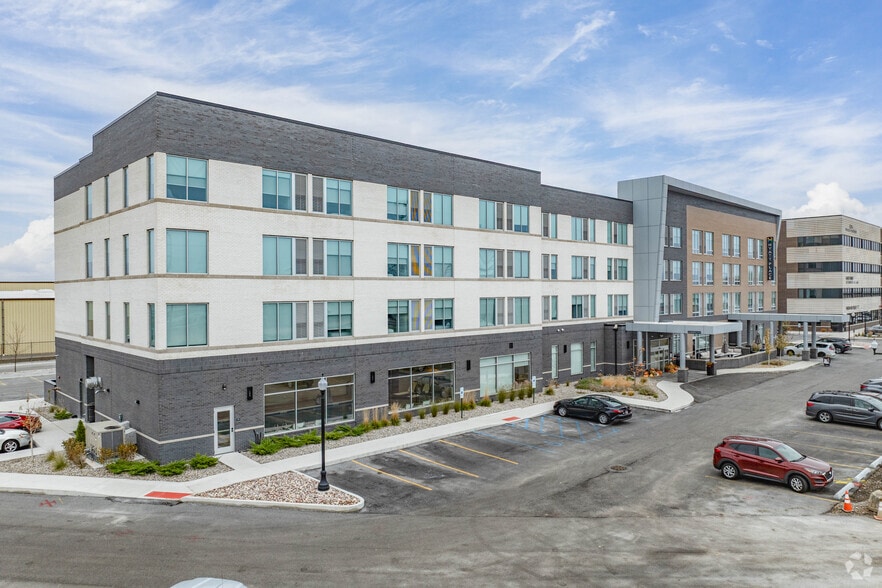 More Photos Of 9450 Calumet Ave, Munster Unknown For Lease