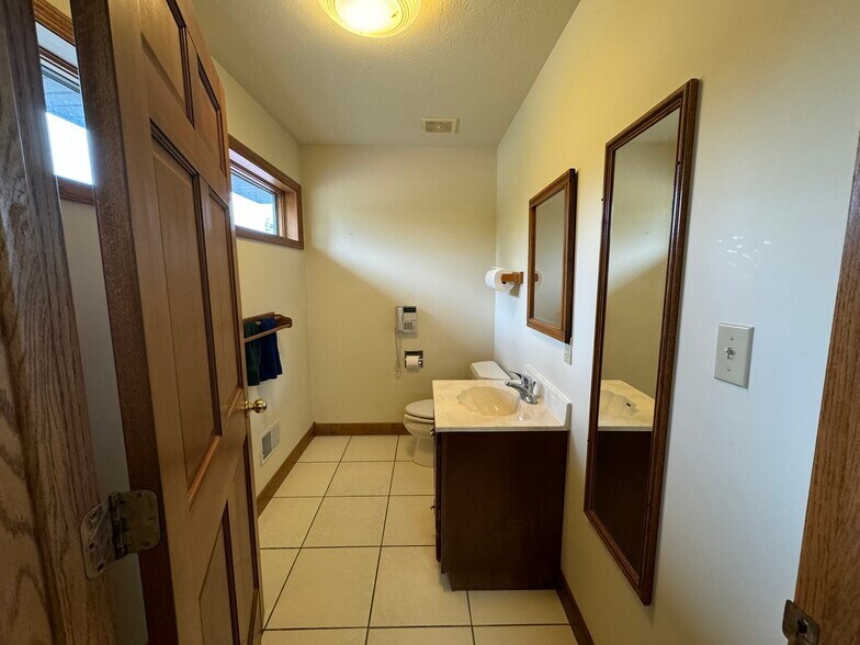 More Photos Of 266 E Main St, Marcellus Office For Sale