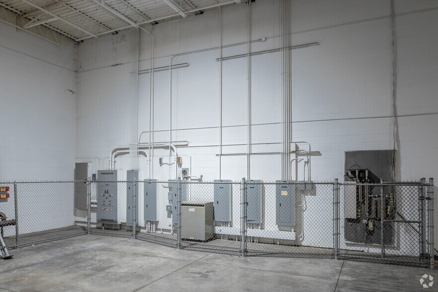 More Photos Of 3201 N Ridge Rd E, Ashtabula Freestanding For Lease