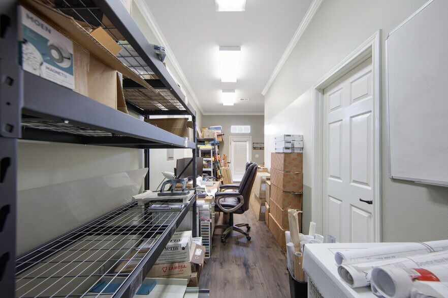 More Photos Of 140 State Highway 19, Huntsville Loft Creative Space For Sale
