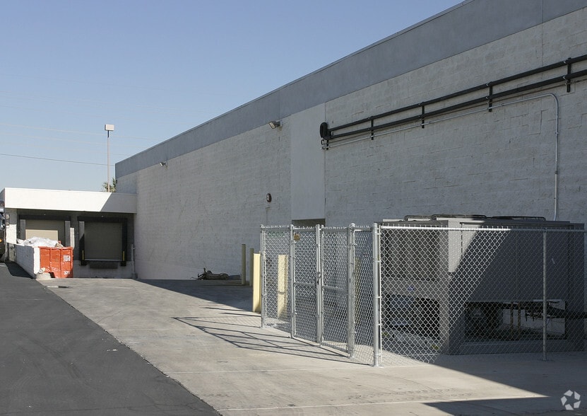 More Photos Of 5959 W Sahara Ave, Las Vegas Freestanding For Lease
