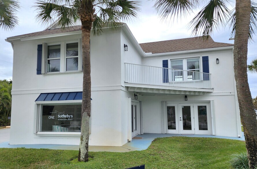 Primary Photo Of 9300 N A1A, Vero Beach Freestanding For Sale
