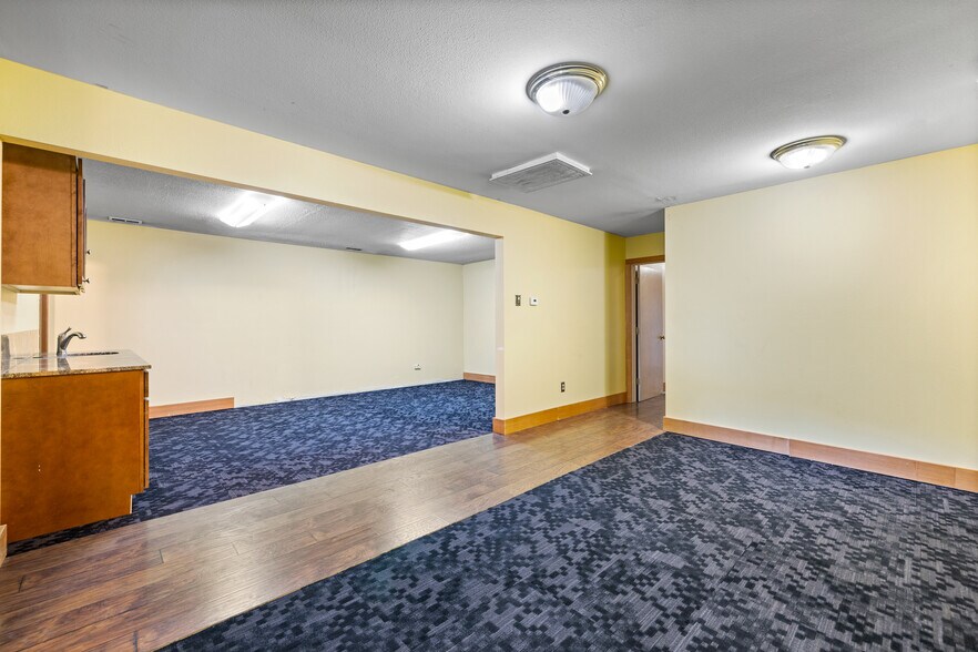 More Photos Of 1517 S Tacoma Way, Tacoma Warehouse For Sale