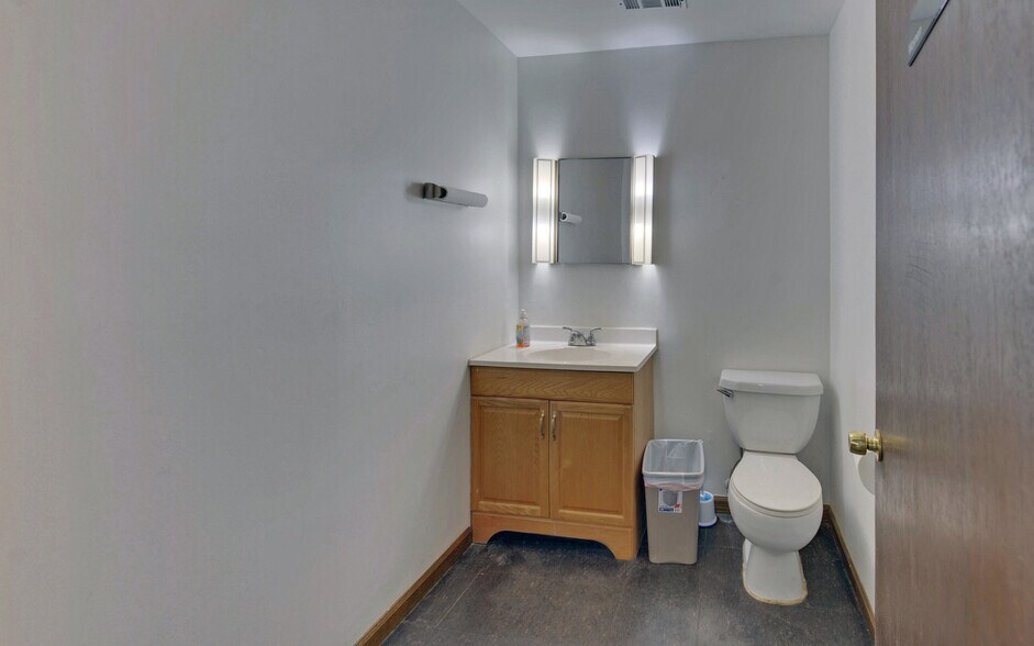 More Photos Of 250 E Currahee St, Toccoa Warehouse For Sale