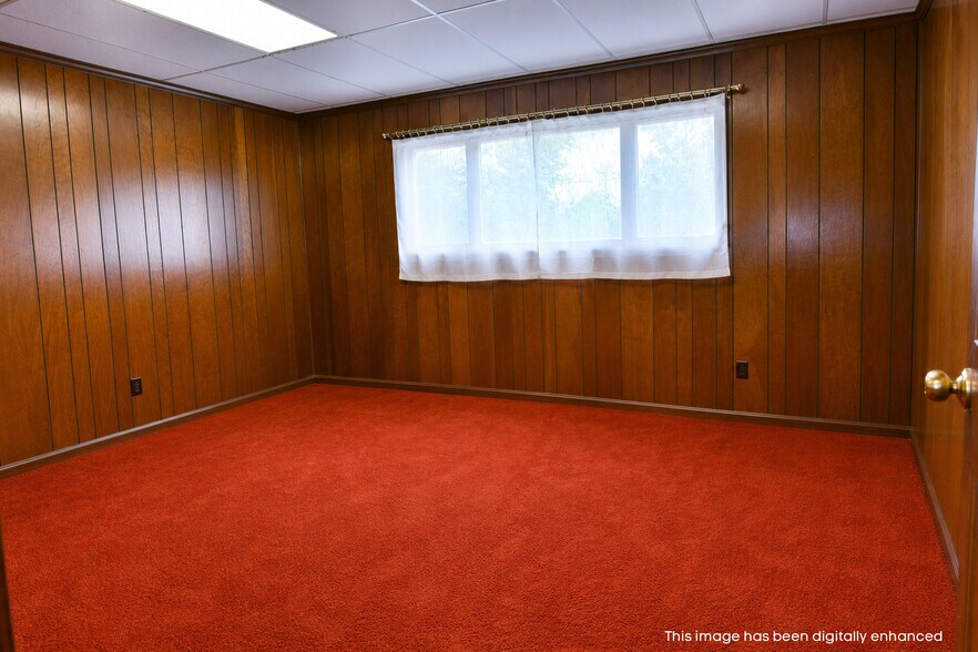More Photos Of 696 Valley View Dr, Brookfield Office For Sale