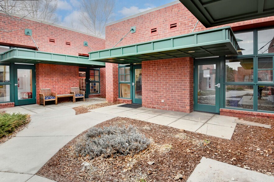 More Photos Of 88 Inverness Cir E, Englewood Medical For Sale