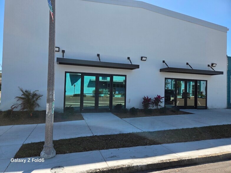 More Photos Of 1900 Central Ave, Saint Petersburg Freestanding For Lease