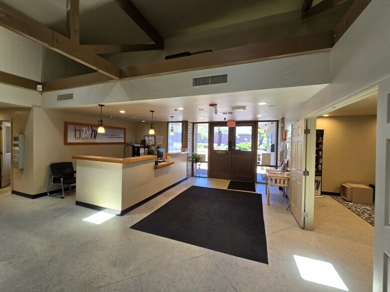 More Photos Of 195 Plaza Dr, Prescott Medical For Sale